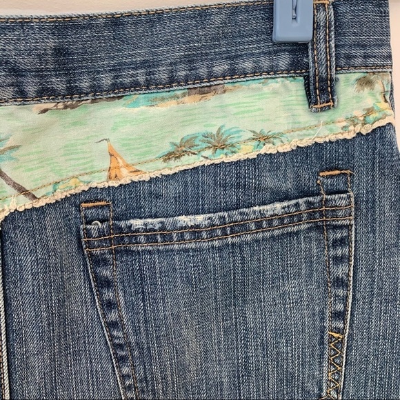 RIP CURL DISTRESSED DENIM SKIRT SIZE 5 - Picture 8 of 9